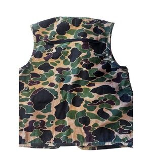 Vintage SafTBak duck camo hunting vest in size medium fishing gorpcore utility